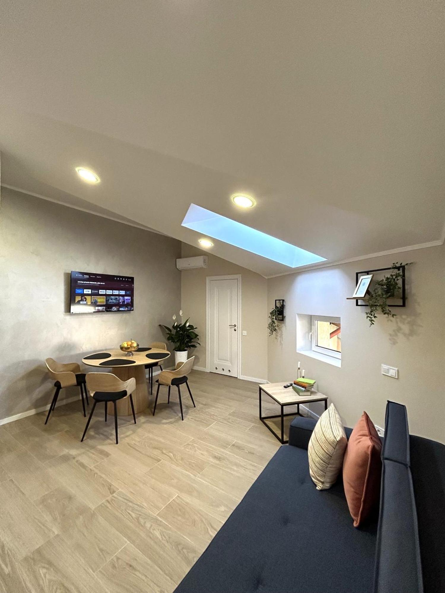 Modern Apartment In The City Center Liov Exterior foto