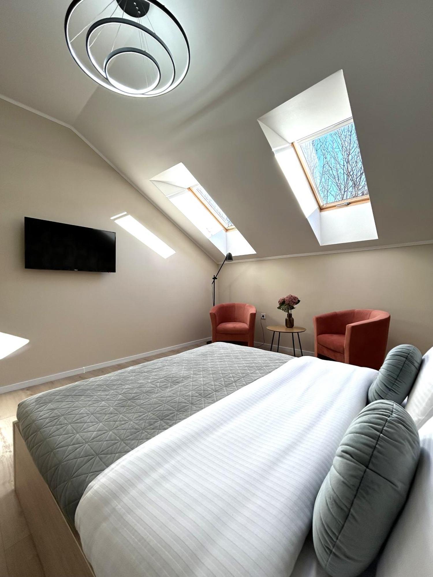 Modern Apartment In The City Center Liov Exterior foto