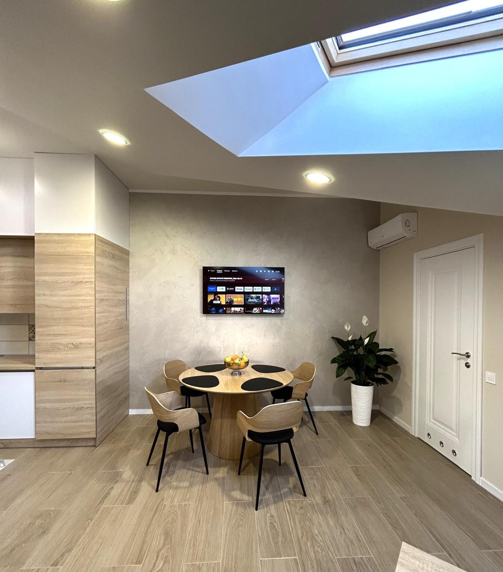 Modern Apartment In The City Center Liov Exterior foto