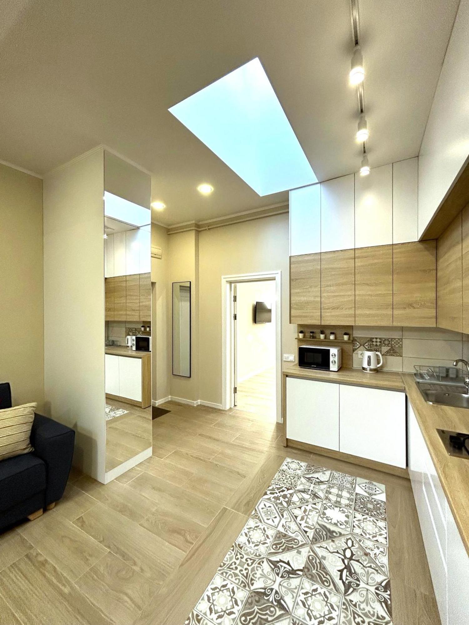 Modern Apartment In The City Center Liov Exterior foto